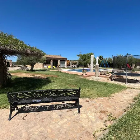 La Estacada Βίλα Lora del Río